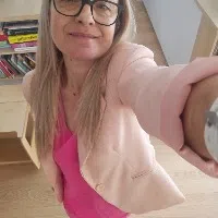 Isabel B.